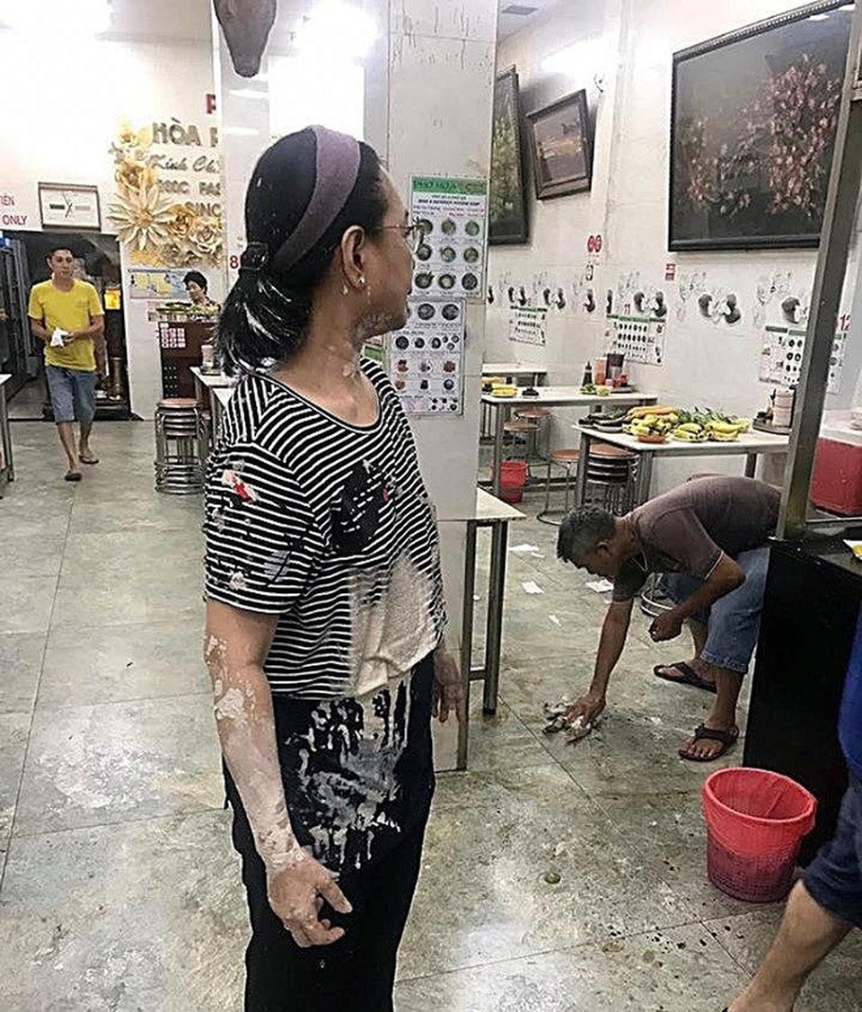 Khủng bố nhà hàng, quán ăn: Chiêu cạnh tranh bẩn - 1 Khủng bố nhà hàng, quán ăn: Chiêu cạnh tranh bẩn - 1