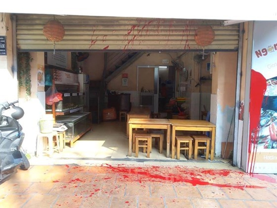 Khủng bố nhà hàng, quán ăn: Chiêu cạnh tranh bẩn - 3 Khủng bố nhà hàng, quán ăn: Chiêu cạnh tranh bẩn - 3