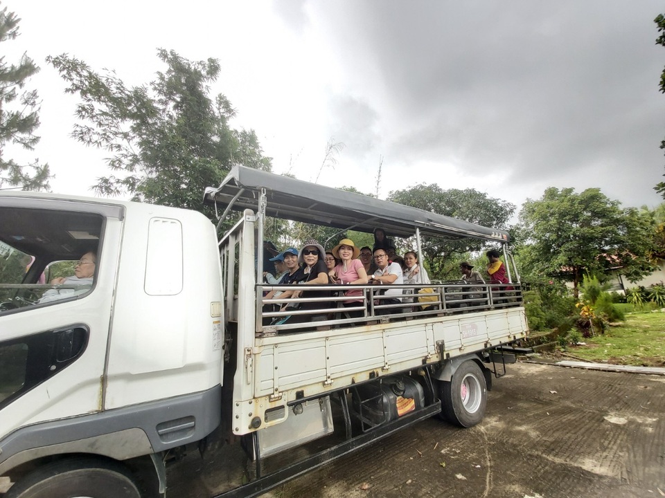 Bí ẩn ngôi chùa thiêng trên tảng đá dát vàng phá vỡ mọi nguyên tắc trọng lực ở Myanmar - 8 Bí ẩn ngôi chùa thiêng trên tảng đá dát vàng phá vỡ mọi nguyên tắc trọng lực ở Myanmar - 8
