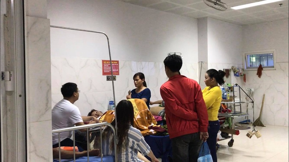 Nghi án người phụ nữ bị chồng hờ tưới xăng thiêu sống - 2 Nghi án người phụ nữ bị chồng hờ tưới xăng thiêu sống - 2