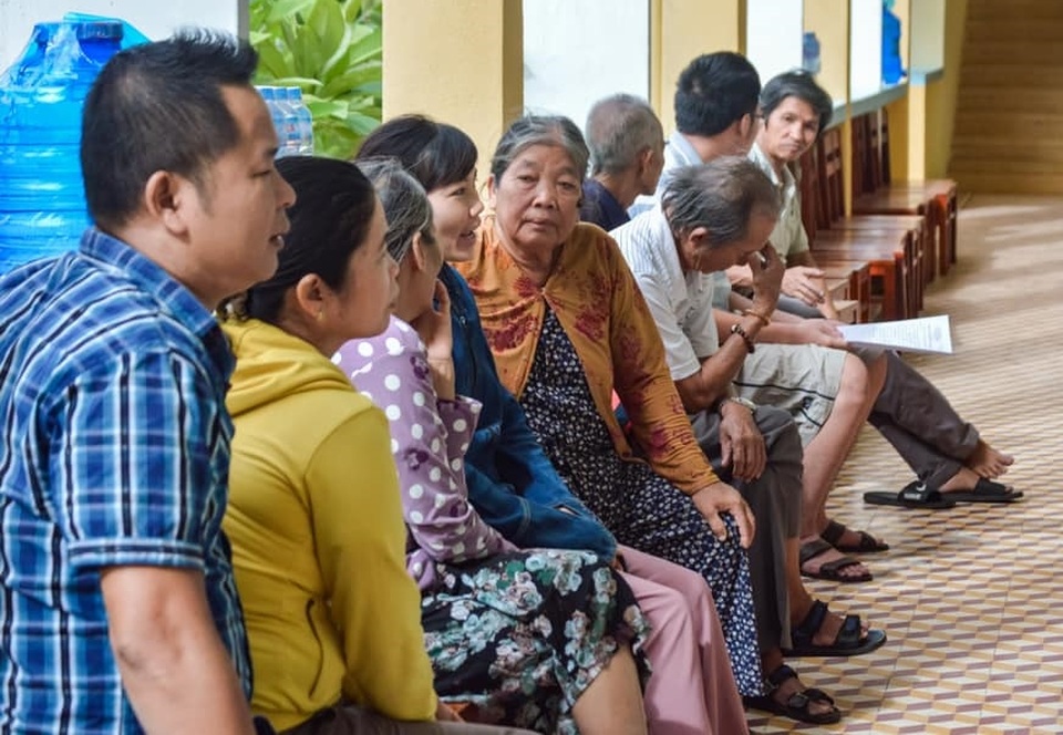 80 y, bác sĩ khám bệnh miễn phí để tri ân mái trường, quê hương Phú Yên - 1 80 y, bác sĩ khám bệnh miễn phí để tri ân mái trường, quê hương Phú Yên - 1
