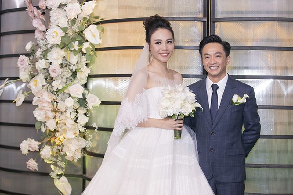 Đau đầu vì doanh nghiệp trùng tên với đại gia sàm sỡ khách trên máy bay - 2 Đau đầu vì doanh nghiệp trùng tên với đại gia sàm sỡ khách trên máy bay - 2