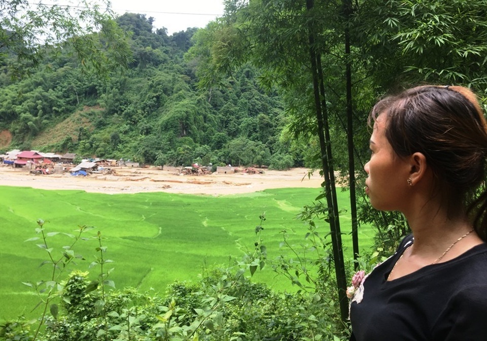 Òa khóc trước cảnh tan hoang sau cơn “đại hồng thủy” ở nơi đại ngàn - 2