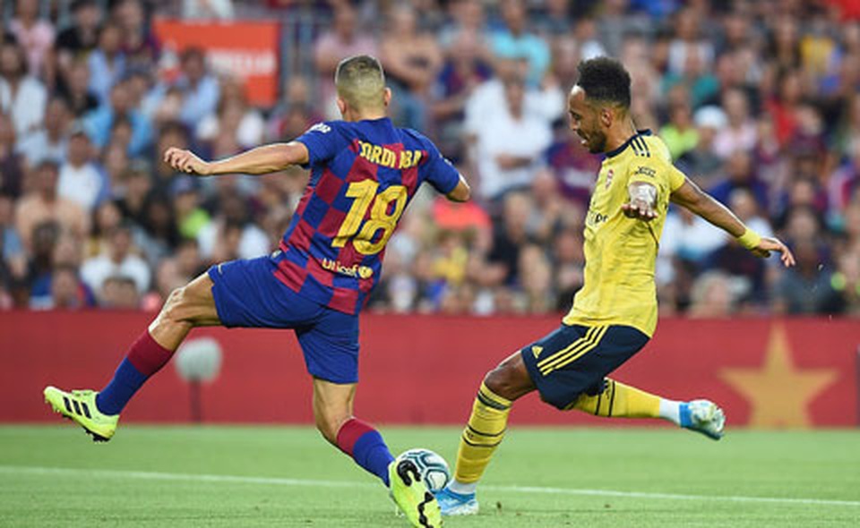 Barcelona 2-1 Arsenal: Luis Suarez ghi bàn quyết định - 1 Barcelona 2-1 Arsenal: Luis Suarez ghi bàn quyết định - 1