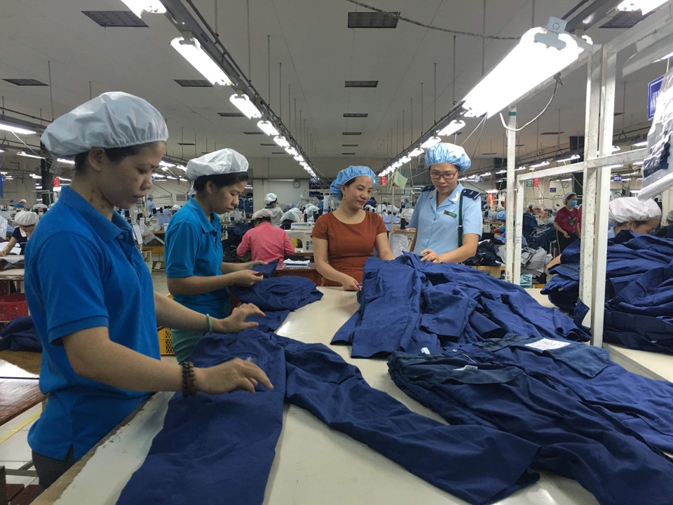 Mỗi năm, người Singapore làm ra 3,5 tỷ đồng, người Việt chỉ 256 triệu đồng - 1 Mỗi năm, người Singapore làm ra 3,5 tỷ đồng, người Việt chỉ 256 triệu đồng - 1