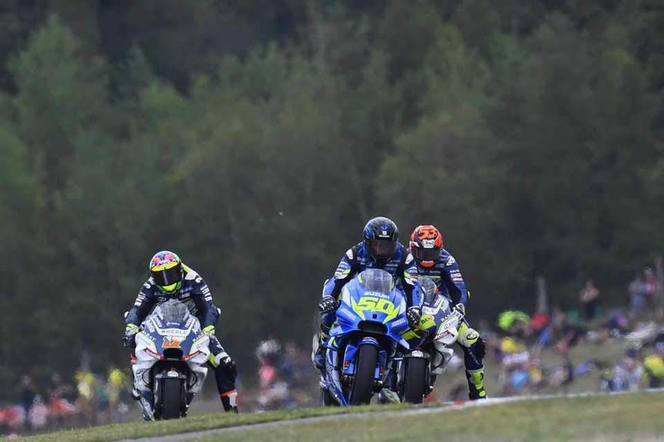 Chặng 10 MotoGP 2019: Marquez thắng dễ trong ngày chặng đua trì hoãn bởi mưa - 10