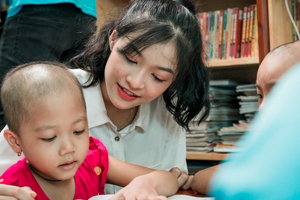 Nụ cười tỏa nắng Á hậu 1 Nguyễn Hà Kiều Loan - 7 Nụ cười tỏa nắng Á hậu 1 Nguyễn Hà Kiều Loan - 7