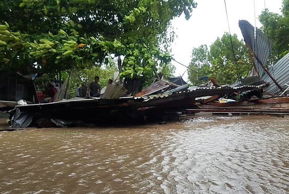 Chủ tịch Cà Mau: Không để người dân sống cảnh “màn trời chiếu đất” - 2 Chủ tịch Cà Mau: Không để người dân sống cảnh “màn trời chiếu đất” - 2