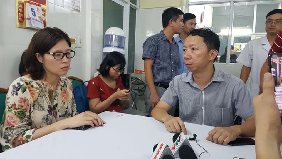 Học sinh tử vong do bị bỏ quên trên xe đưa đón: Ngạt thở, sốc nhiệt trong không gian hẹp? - 1 Học sinh tử vong do bị bỏ quên trên xe đưa đón: Ngạt thở, sốc nhiệt trong không gian hẹp? - 1