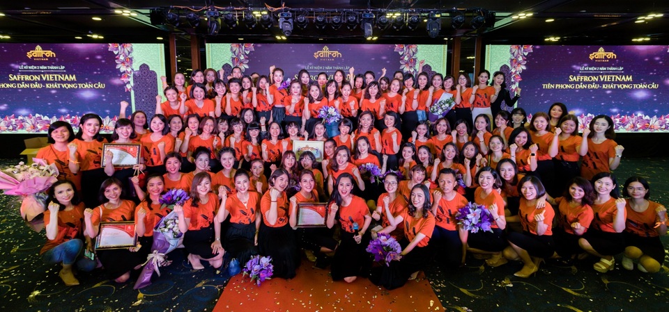 Vũ Tuệ Anh – Cô gái “Vàng” trong làng Saffron, kiếm tiền tỷ mỗi tháng lại đam mê thiện nguyện - 3 Vũ Tuệ Anh – Cô gái “Vàng” trong làng Saffron, kiếm tiền tỷ mỗi tháng lại đam mê thiện nguyện - 3