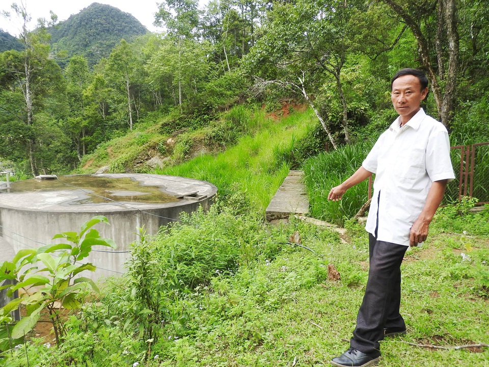 Công trình nước sạch sản xuất đúng... một xô nước, dân chục năm “chết khát”! - 2 Công trình nước sạch sản xuất đúng... một xô nước, dân chục năm “chết khát”! - 2
