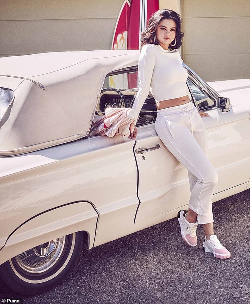 Selena Gomez trẻ đẹp trong ảnh quảng cáo - 3 Selena Gomez trẻ đẹp trong ảnh quảng cáo - 3