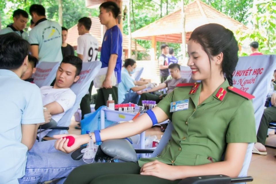 Hoa khôi Đại học An ninh hãnh diện vì có nét đẹp đặc trưng của người Khmer - 7 Hoa khôi Đại học An ninh hãnh diện vì có nét đẹp đặc trưng của người Khmer - 7