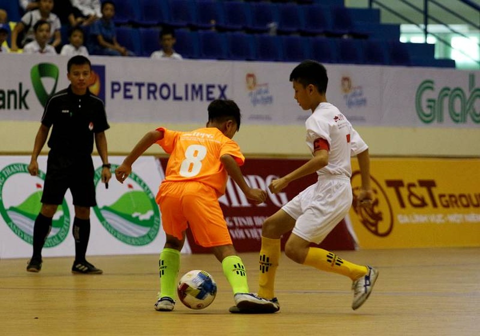 Khai mạc Giải bóng đá Quốc gia dành cho trẻ em có hoàn cảnh đặc biệt 2019 - 1 Khai mạc Giải bóng đá Quốc gia dành cho trẻ em có hoàn cảnh đặc biệt 2019 - 1