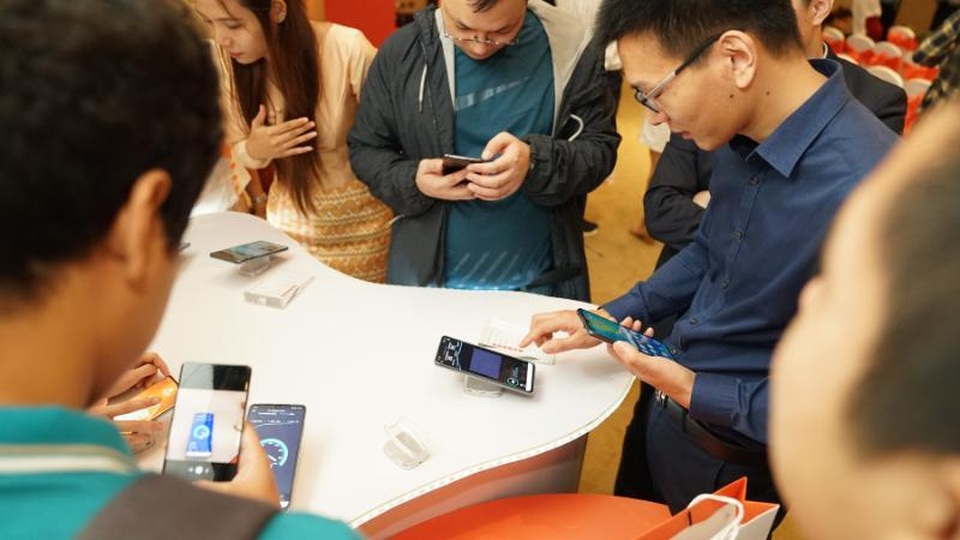 Viettel là nhà mạng đầu tiên ra mắt công nghệ 5G tại Myanmar - 4 Viettel là nhà mạng đầu tiên ra mắt công nghệ 5G tại Myanmar - 4