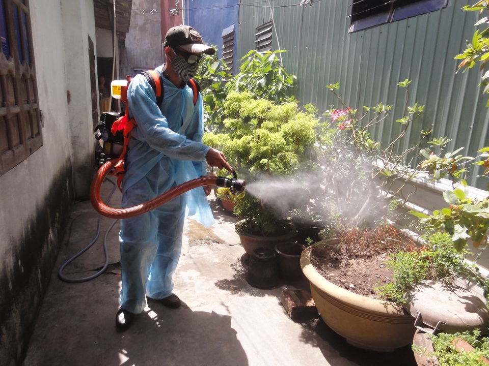 Đà Nẵng khẩn trương triển khai các biện pháp phòng chống bệnh sốt xuất huyết - 1 Đà Nẵng khẩn trương triển khai các biện pháp phòng chống bệnh sốt xuất huyết - 1