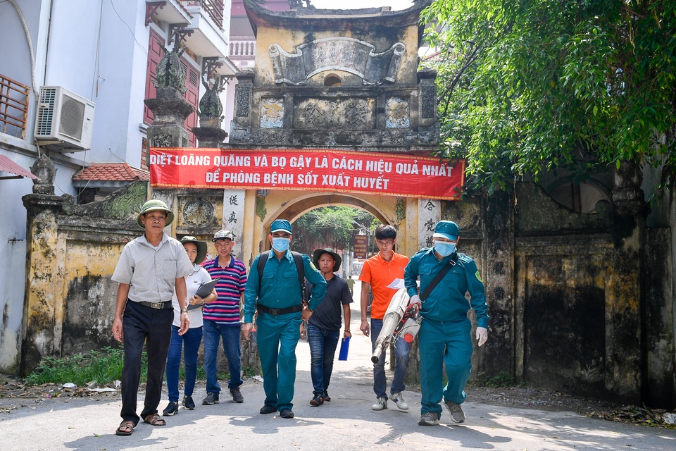 Hà Nội kích hoạt các đội đặc nhiệm chống dịch sốt xuất huyết - 1 Hà Nội kích hoạt các đội đặc nhiệm chống dịch sốt xuất huyết - 1