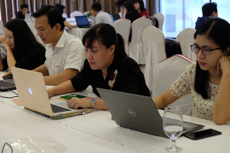Thứ trưởng Bộ GDĐT: Giáo viên tốt, mang lại niềm vui cho học sinh - 2 Thứ trưởng Bộ GDĐT: Giáo viên tốt, mang lại niềm vui cho học sinh - 2
