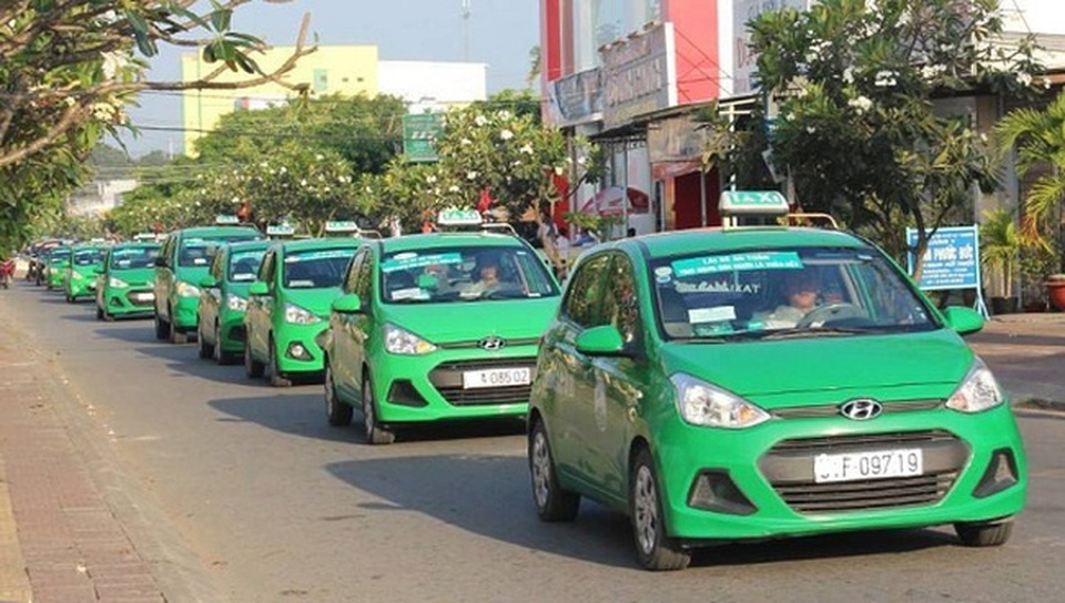Taxi truyền thống muốn chuyển đổi thành xe hợp đồng điện tử - 2 Taxi truyền thống muốn chuyển đổi thành xe hợp đồng điện tử - 2