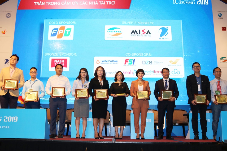 Ví Việt tham dự Diễn đàn cấp cao CNTT-TT Việt Nam 2019 - 1 Ví Việt tham dự Diễn đàn cấp cao CNTT-TT Việt Nam 2019 - 1