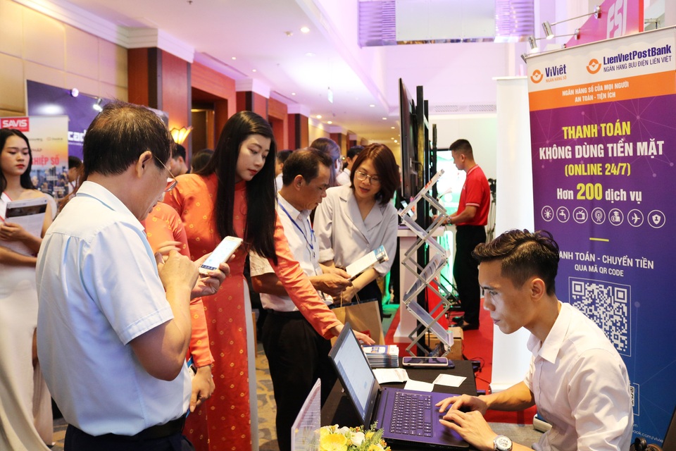 Ví Việt tham dự Diễn đàn cấp cao CNTT-TT Việt Nam 2019 - 4 Ví Việt tham dự Diễn đàn cấp cao CNTT-TT Việt Nam 2019 - 4