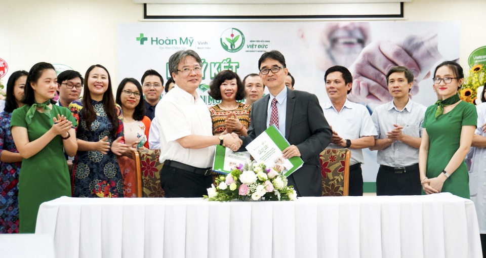 Bệnh viện Quốc tế Vinh ký kết hợp tác chuyên môn toàn diện với Bệnh viện Hữu Nghị Việt Đức - 1