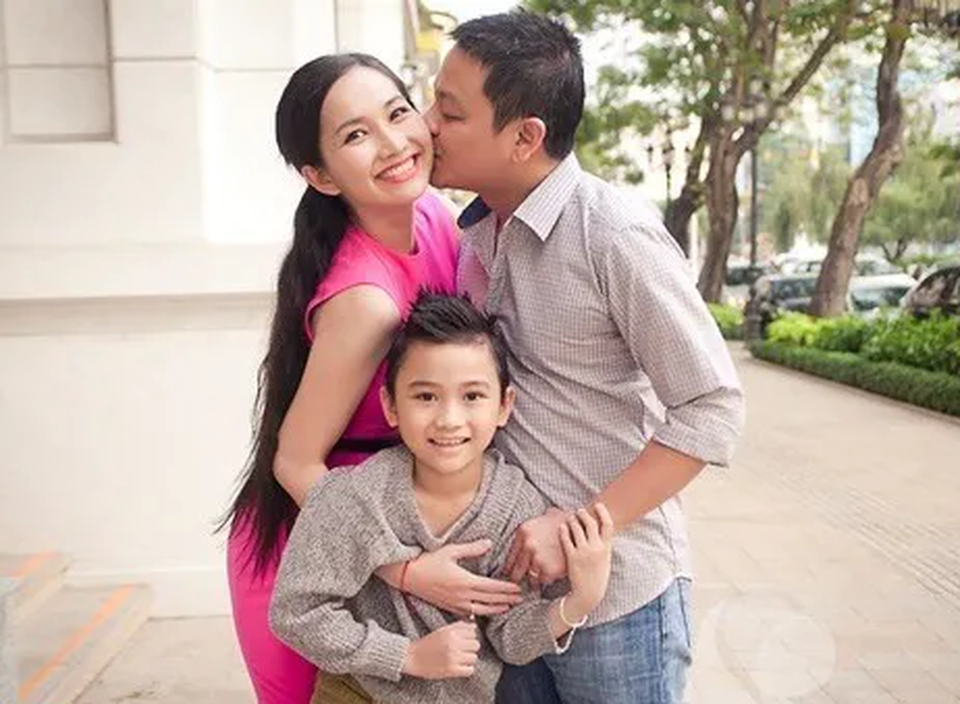Điểm danh những ông bố dượng của showbiz Việt - 5 Điểm danh những ông bố dượng của showbiz Việt - 5