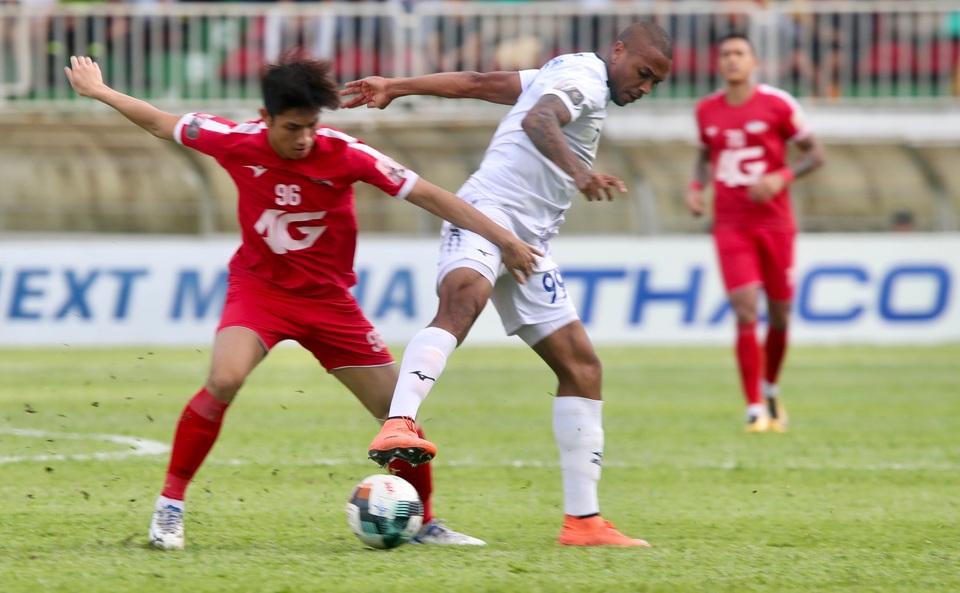 Bị từ chối phạt đền, HA Gia Lai thua cay đắng Viettel - 1