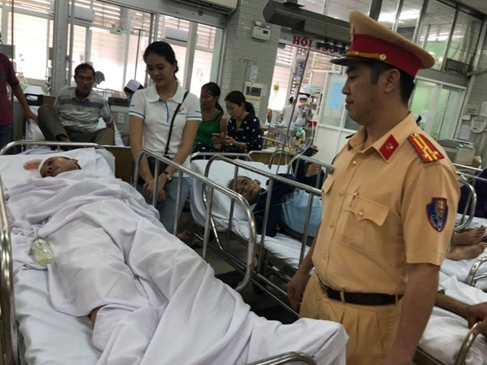 Vụ tông trọng thương Thiếu tá CSGT: Người đi xe máy có nồng độ cồn rất cao - 1 Vụ tông trọng thương Thiếu tá CSGT: Người đi xe máy có nồng độ cồn rất cao - 1