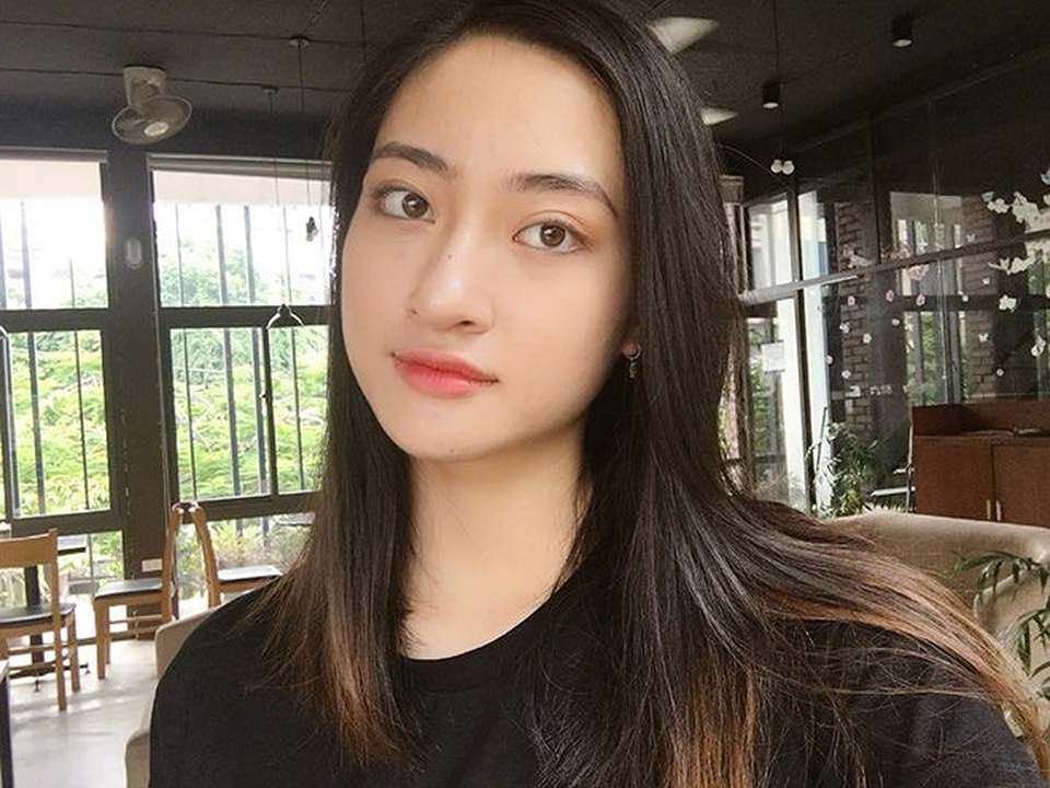So nhan sắc mặt mộc của Hoa hậu Đỗ Mỹ Linh và Lương Thuỳ Linh - 11 So nhan sắc mặt mộc của Hoa hậu Đỗ Mỹ Linh và Lương Thuỳ Linh - 11