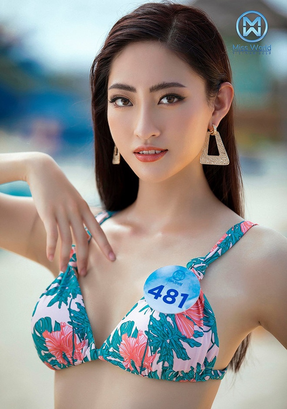 So nhan sắc mặt mộc của Hoa hậu Đỗ Mỹ Linh và Lương Thuỳ Linh - 1 So nhan sắc mặt mộc của Hoa hậu Đỗ Mỹ Linh và Lương Thuỳ Linh - 1