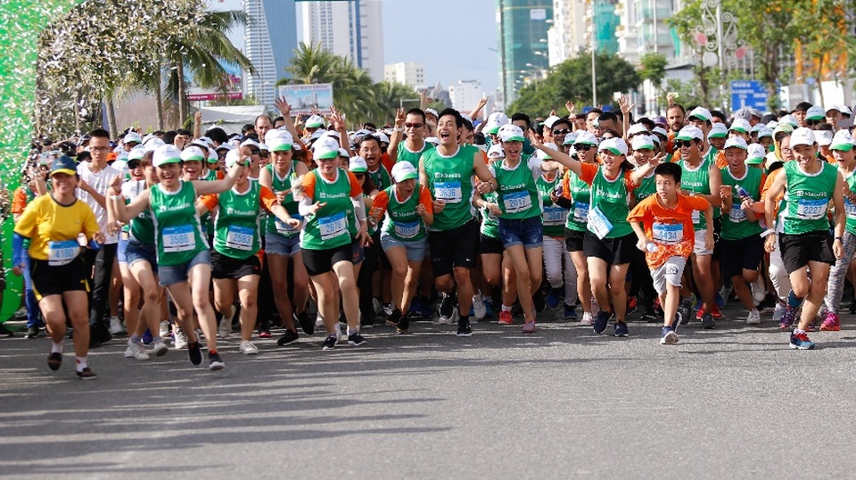 Manulife tài trợ dài hạn marathon quốc tế Đà Nẵng - 2 Manulife tài trợ dài hạn marathon quốc tế Đà Nẵng - 2
