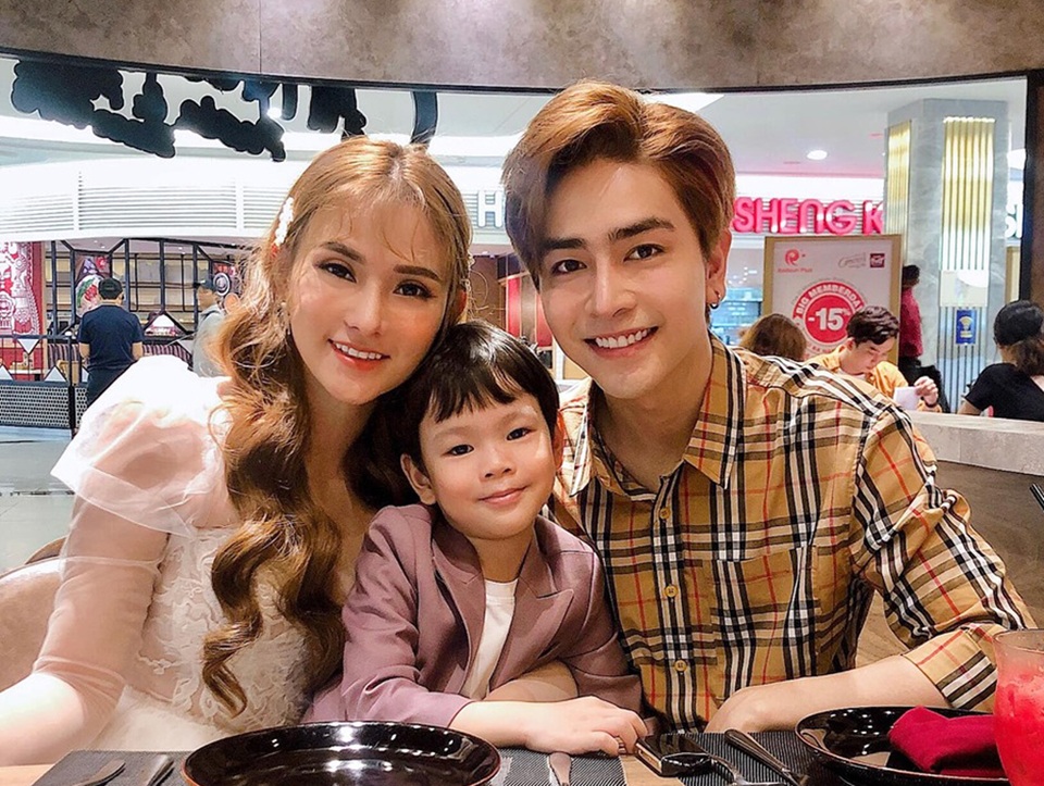 Điểm danh những ông bố dượng của showbiz Việt - 1 Điểm danh những ông bố dượng của showbiz Việt - 1