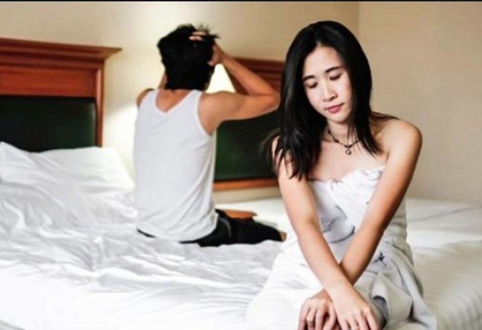 Chồng cục súc, vô trách nhiệm nhưng lại bắt vợ phải chủ động, nhiệt tình ái ân - 1 Chồng cục súc, vô trách nhiệm nhưng lại bắt vợ phải chủ động, nhiệt tình ái ân - 1