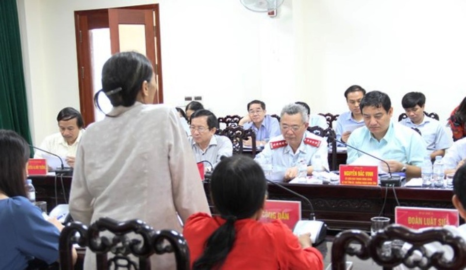 Hàng loạt ki ốt bị giải tỏa để phân lô, đấu giá: Chính quyền có làm trái kết luận của thanh tra? - 8 Hàng loạt ki ốt bị giải tỏa để phân lô, đấu giá: Chính quyền có làm trái kết luận của thanh tra? - 8