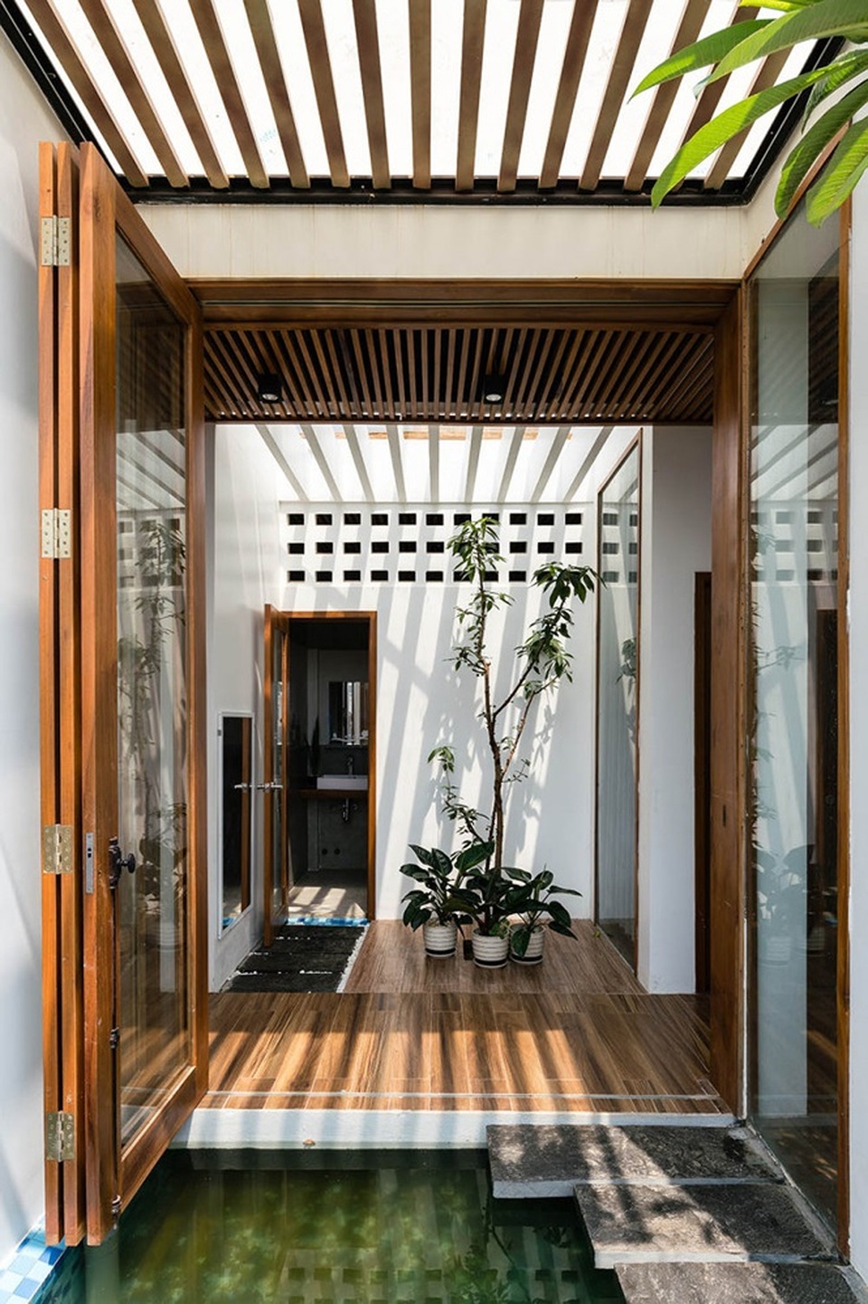 Tuyệt chiêu giúp ngôi nhà ở Quảng Nam quanh năm mát rượi - 2 Tuyệt chiêu giúp ngôi nhà ở Quảng Nam quanh năm mát rượi - 2