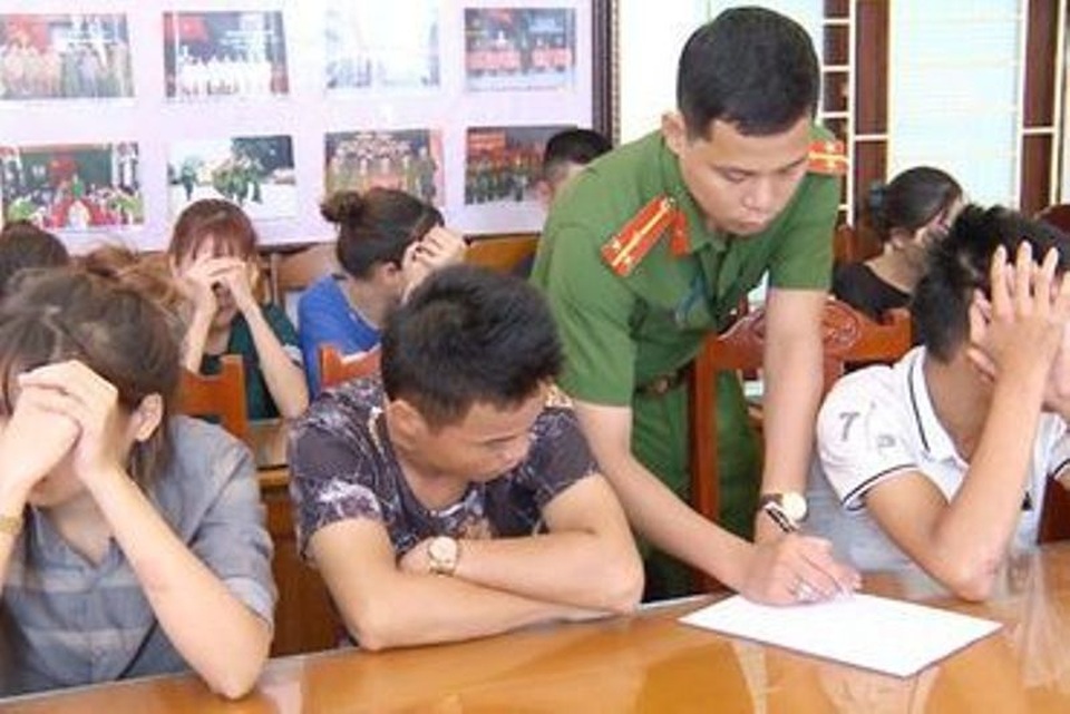 Chi 10 triệu đồng mua ma túy về tổ chức sinh nhật - 2 Chi 10 triệu đồng mua ma túy về tổ chức sinh nhật - 2