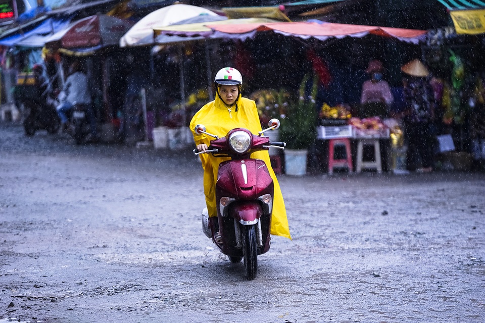 Sửa chữa tạm con đường “đau khổ” tại TP.HCM sau loạt bài phản ánh của Dân trí! - 15 Sửa chữa tạm con đường “đau khổ” tại TP.HCM sau loạt bài phản ánh của Dân trí! - 15