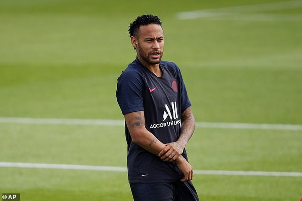 Neymar bị gạch tên khỏi đội hình PSG - 1 Neymar bị gạch tên khỏi đội hình PSG - 1