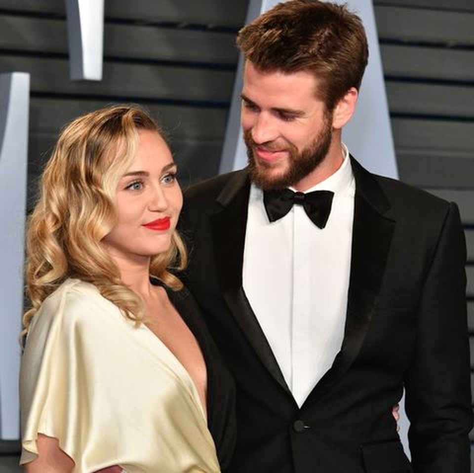 Miley Cyrus chia tay chồng sau gần 1 năm kết hôn - 1 Miley Cyrus chia tay chồng sau gần 1 năm kết hôn - 1