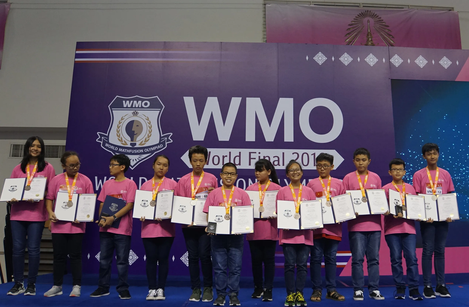 Việt Nam giành 2 huy chương Bạc tại Olympiad Toán thế giới 2019 - 2 Việt Nam giành 2 huy chương Bạc tại Olympiad Toán thế giới 2019 - 2
