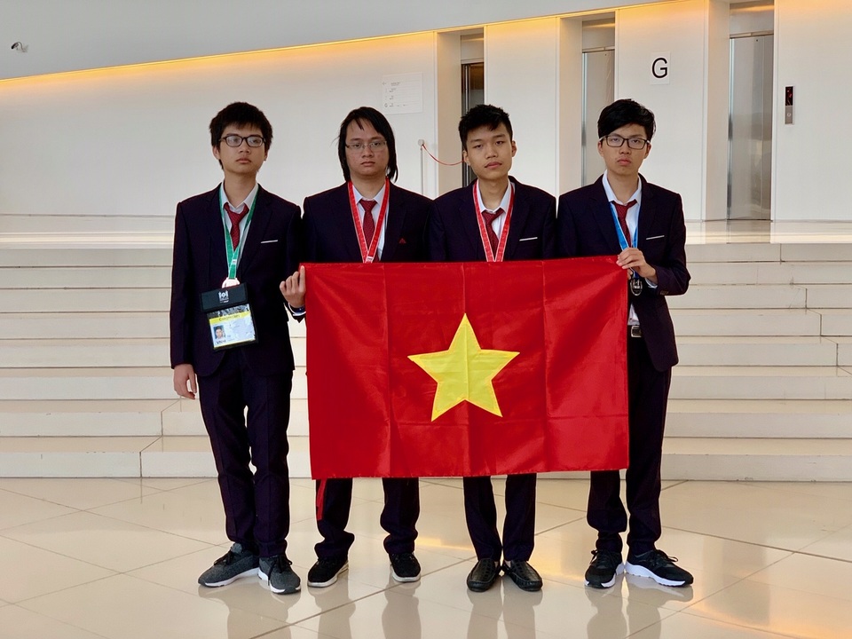 Việt Nam đứng thứ 4 trong cuộc thi Olympic Tin học quốc tế - 1 Việt Nam đứng thứ 4 trong cuộc thi Olympic Tin học quốc tế - 1
