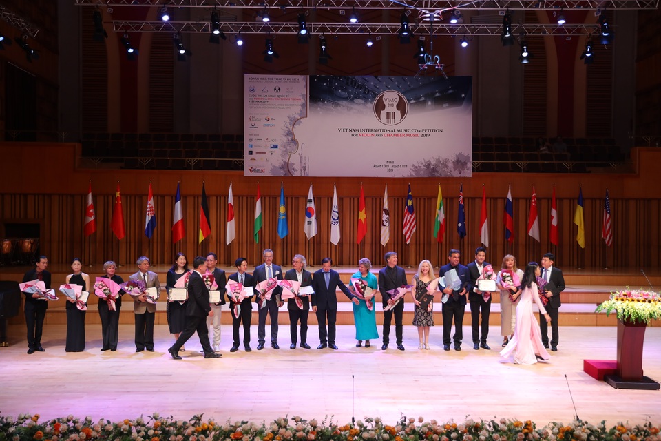Giải thưởng gần 1 tỷ đồng cuộc thi violin và hòa tấu thính phòng đã có chủ - 7 Giải thưởng gần 1 tỷ đồng cuộc thi violin và hòa tấu thính phòng đã có chủ - 7