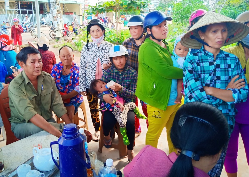 Bộ đội ra quân dọn cống rãnh, khơi thông dòng chảy ở Phú Quốc - 4