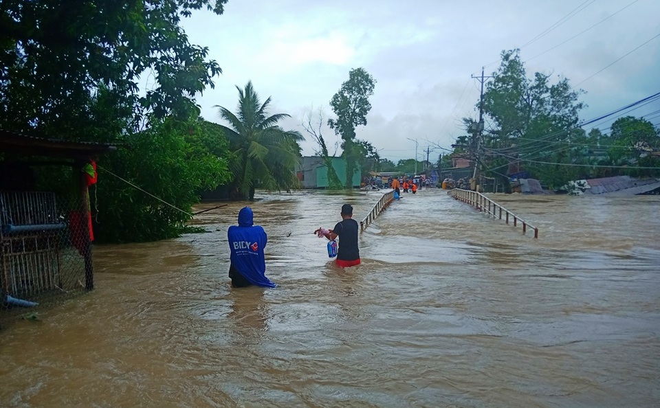 Nhìn lại 10 ngày đảo ngọc Phú Quốc quay cuồng trong trận lũ lụt chưa từng có - 16 Nhìn lại 10 ngày đảo ngọc Phú Quốc quay cuồng trong trận lũ lụt chưa từng có - 16