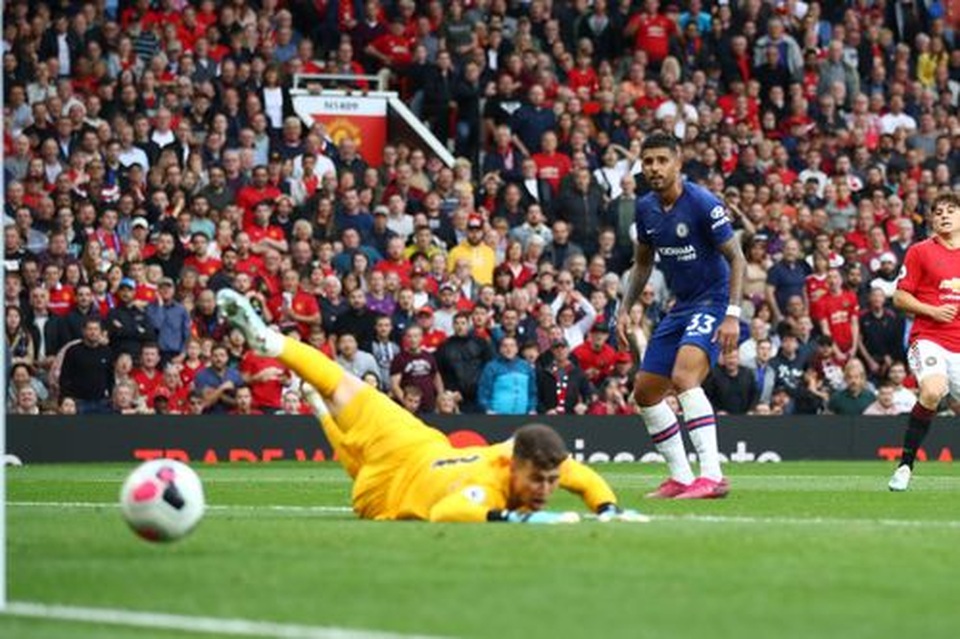 Những khoảnh khắc trong chiến thắng giòn giã của Man Utd trước Chelsea - 17 Những khoảnh khắc trong chiến thắng giòn giã của Man Utd trước Chelsea - 17