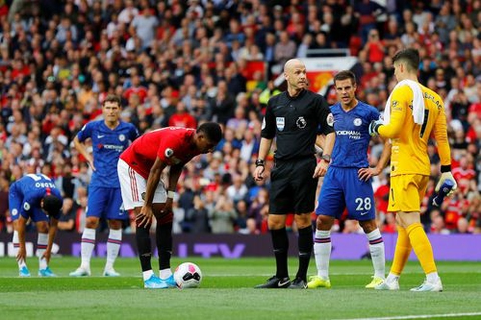 Những khoảnh khắc trong chiến thắng giòn giã của Man Utd trước Chelsea - 8 Những khoảnh khắc trong chiến thắng giòn giã của Man Utd trước Chelsea - 8