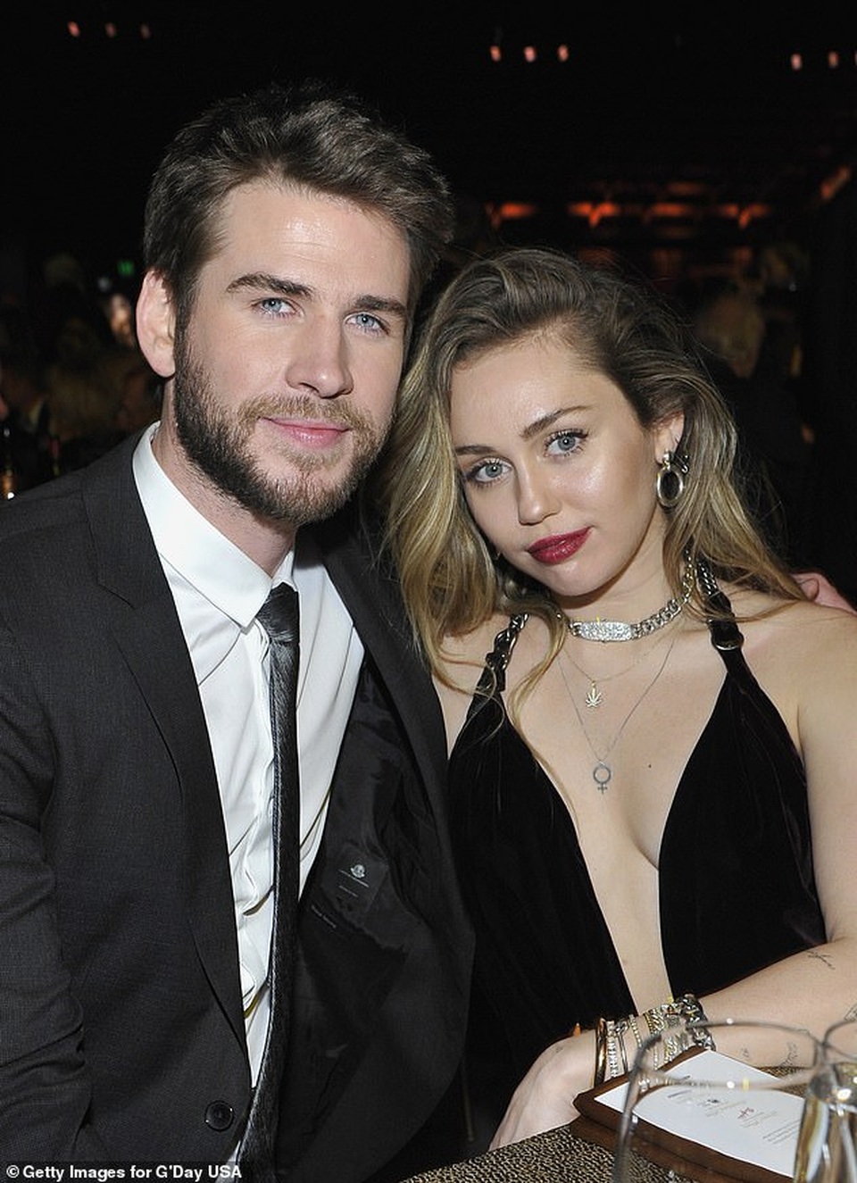 Miley Cyrus và Liam Hemsworth có những khác biệt khó khỏa lấp - 1