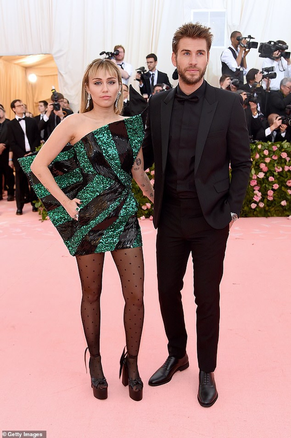 Miley Cyrus và Liam Hemsworth có những khác biệt khó khỏa lấp - 2