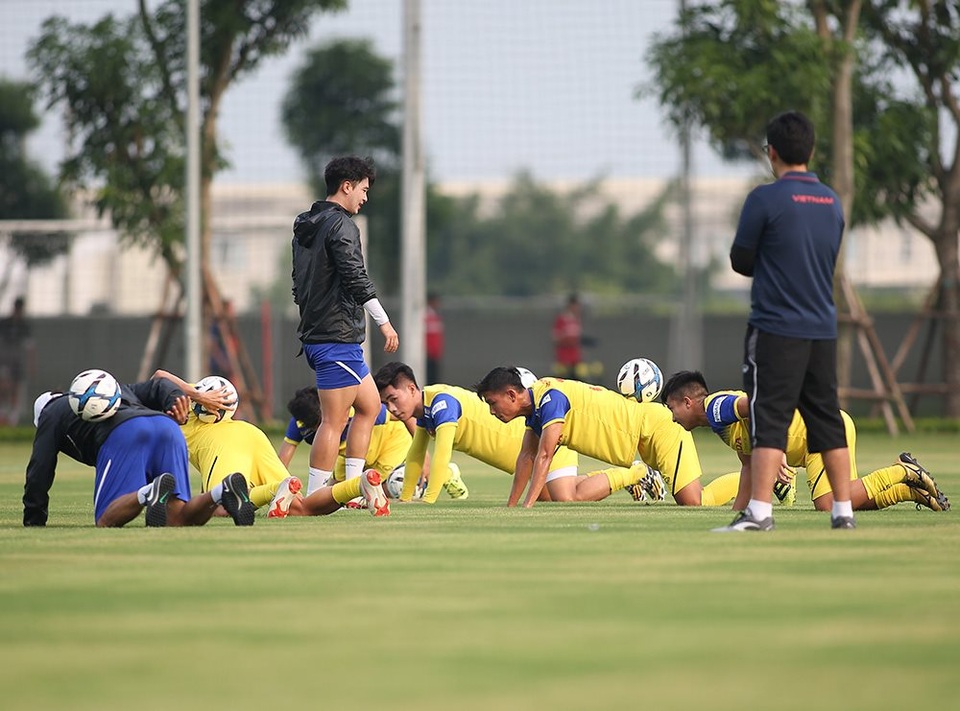 HLV Park Hang Seo nhận tin không vui ở U22 Việt Nam - 17